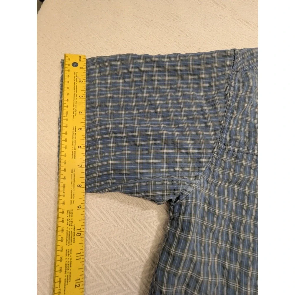 The North Face Mens Large Blue Plaid Short Sleeve Vented Hiking Fishing Shirt